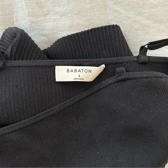 Aritzia black tank - Picture 3 of 3